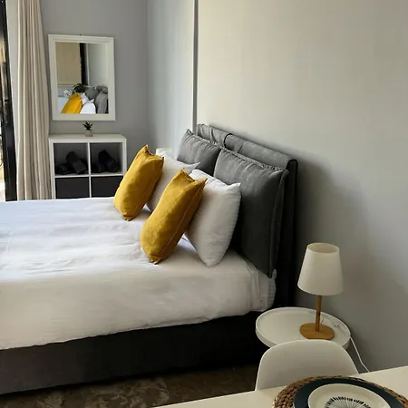 Aether Boutique Apartment Tolón