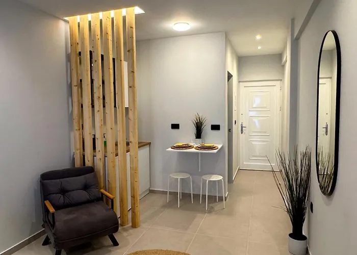 شقة Aether Boutique